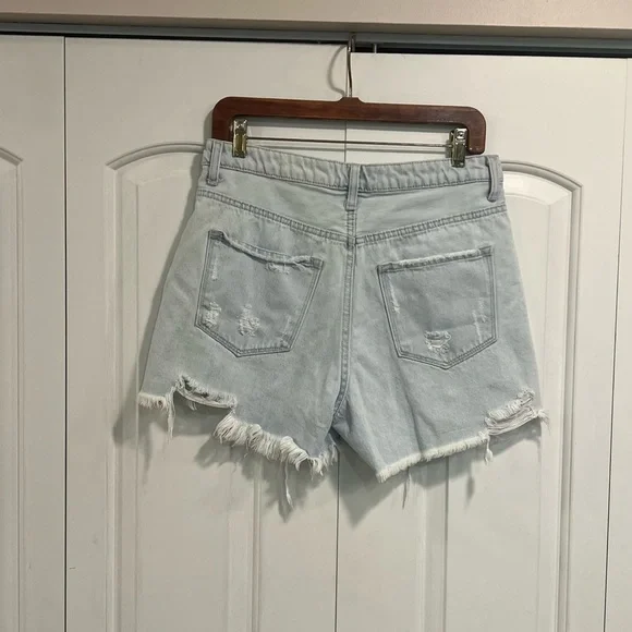 VERVET destroyed light wash high waisted shorts - Picture 9 of 11